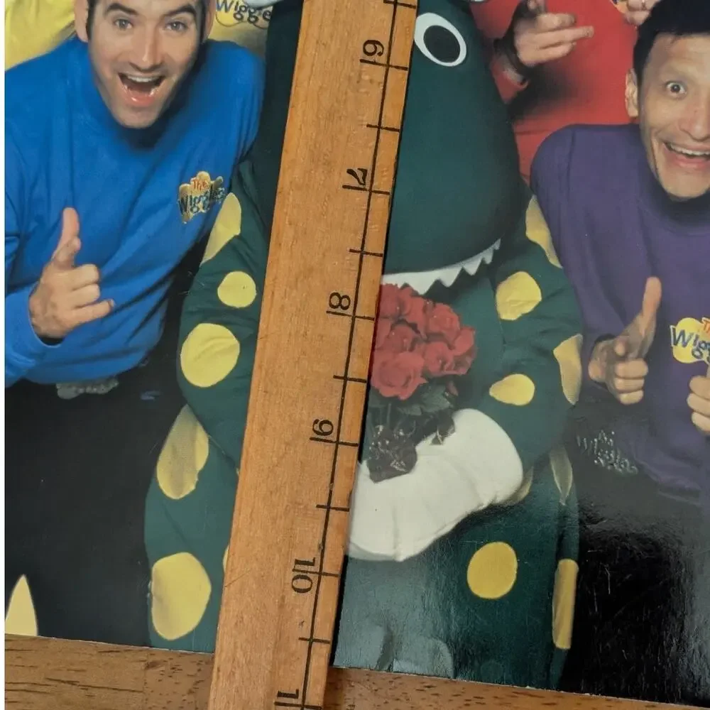 2004 The Wiggles Coloring Book